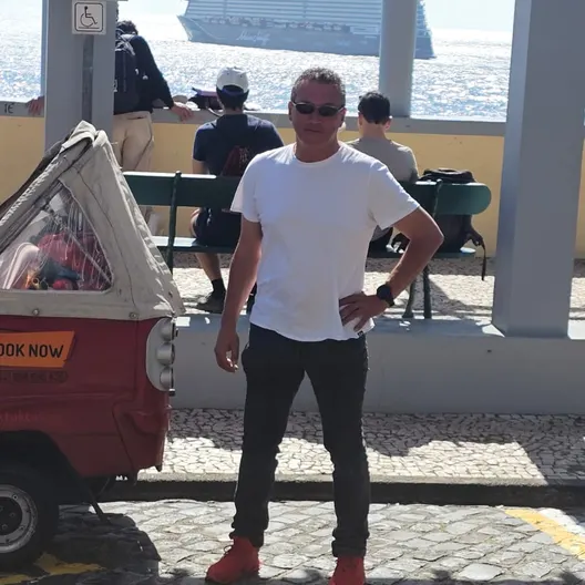 Tom — Guide, TukTuking Madeira
